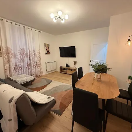 Duplex Meuble Confort, Longs Sejours Dans Le 91 Διαμέρισμα *